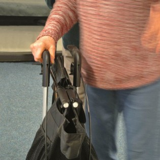 Rollator-Test klappbar